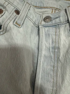 Light wash Bermuda style Levi’s 501 shorts thumbnail 3