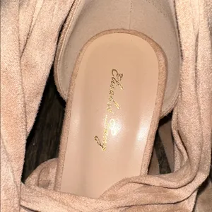 Chic Nude Wrap thumbnail 3