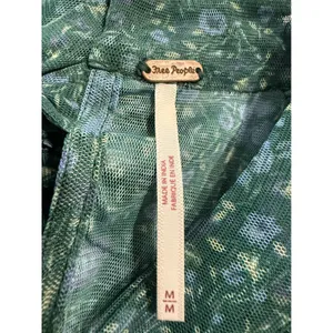 Free People Floral Sheer Mock Neck Peplum‎ Blouse Green Blue Size Medium thumbnail 5