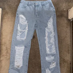 SHEIN Light Blue Distressed High Rise Jeans thumbnail 5