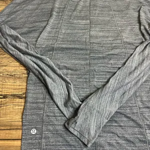 Lululemon Long Sleeve Ventilated Thumbhole Top Gray | Size 6 thumbnail 3
