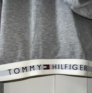 Tommy Hilfiger Cropped Hoodie thumbnail 5