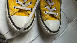 Yellow High-Top Converse thumbnail 2