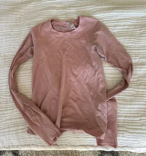 Lululemon Swiftly Tech Long Sleeve thumbnail 2