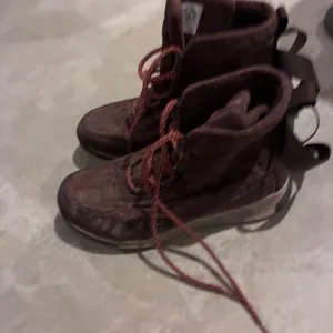 Chaco Borealis‎ Quilt Waterproof Winter Boots Brown Mahogany JCH108408 Womens 8 thumbnail 4