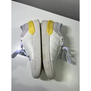 Adidas‎ Courtic Women 7.5 Sneakers White Grey Yellow Low Top HP9460 Shoes thumbnail 5