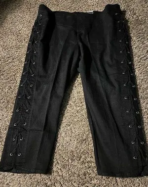 Venus Black studded Capris thumbnail 1