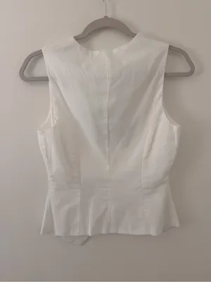 Anthropologie NWT Le Lis Luana Asymmetrical Cotton Minimalistic Neutral Top size xs thumbnail 5