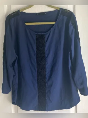 Noir navy blue blouse with black lace trim L thumbnail 1