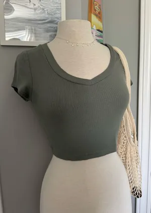 Aeropostale Baby Tee thumbnail 1