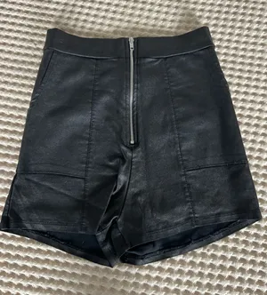 Windsor black faux leather shorts with zipper detail #fauxleather #edgy thumbnail 1
