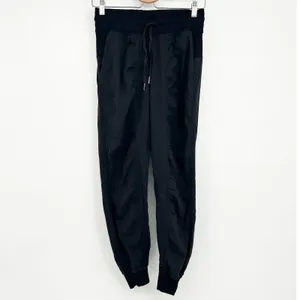 Lululemon Womens Athleisure Lounge Dance Studio Mid Rise Jogger Pants‎ Size 4 thumbnail 3