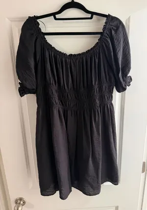 H&M Black Dress thumbnail 1