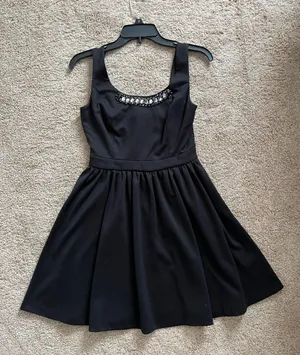 Vera Wang Formal Dress thumbnail 2