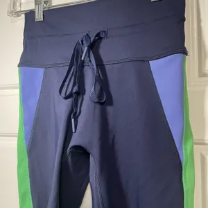 Offline by Aerie Multicolor Blue Real Me Hi-Rise 6" Inseam Bike Shorts Size‎ M thumbnail 4