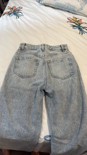 PacSun 90s Boyfriend Jeans thumbnail 2