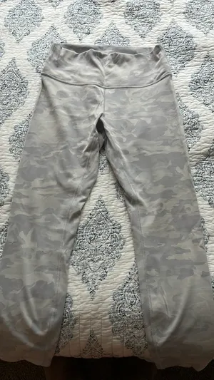 Lululemon Leggings thumbnail 1