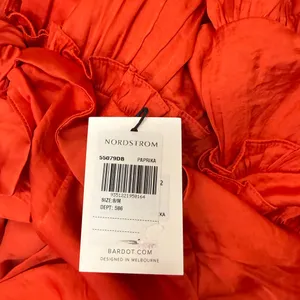 Bardot Donna Tiered Charmeuse Dress‎ size medium NWT thumbnail 4