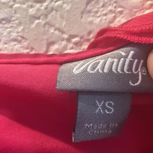 FINAL MARKDOWN Ladies vanity top xs Pink thumbnail 4