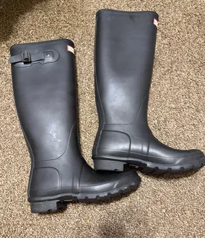 Hunter Women's Tall Black Original Rain Boots size 5 thumbnail 1