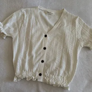 Yesstyle White Button Puff Sleeve Top thumbnail 2