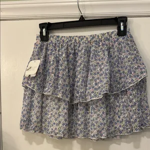 NWT Altar'd State: Laylin Floral Skirt in Blue-Lilac thumbnail 3