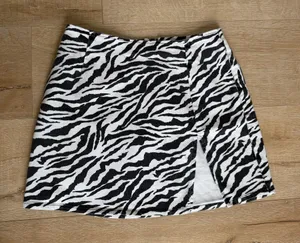 Motel zebra-print mini skirt ♡ thumbnail 1