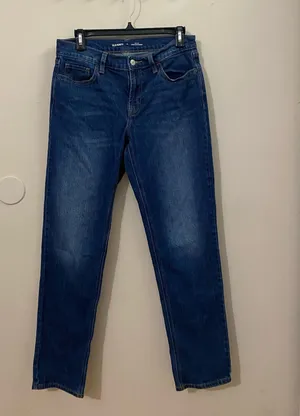 Old Navy Mid-Rise Wow Boyfriend Jeans thumbnail 1