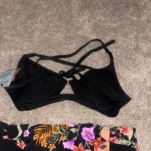 Shade & Shore Black Floral Bikini thumbnail 4