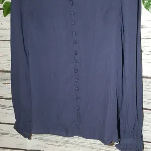 ModCloth button down collared ruffle cuffed Medium thumbnail 3