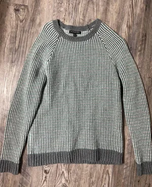 Banana Republic Sweater thumbnail 1