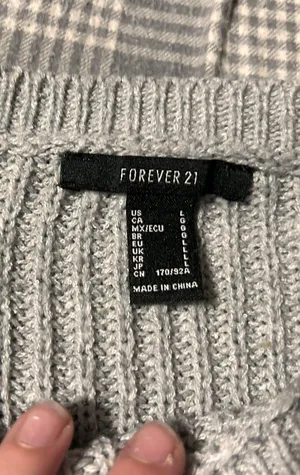 Forever 21 Cute Sweater thumbnail 2