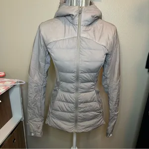 Lululemon Women's Light Gray Puffer Jacket 4 winter down quiet luxury preppy thumbnail 2
