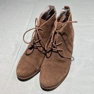 Franco Sarto Annabelle Tan Suede Lace Up Wedge Booties Women’s Size 8 B46‎ thumbnail 3