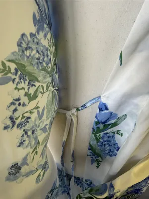 Flora Nikrooz “Sabrina” Floral Print Satin Robe thumbnail 9
