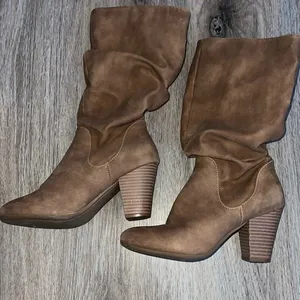 Francesca’s Tan Slouchy Heeled Boots Size 6 Medium thumbnail 1