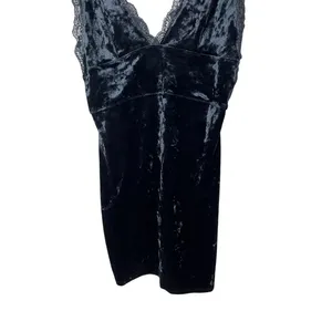Free People Black Velvet Mini Dress Size XS‎ thumbnail 3