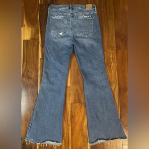 American Eagle Super Hi-rise Flare Jeans thumbnail 8