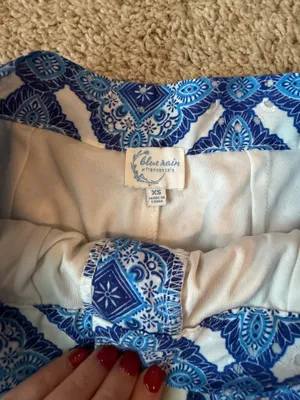 Blue and white shorts Size XS thumbnail 3