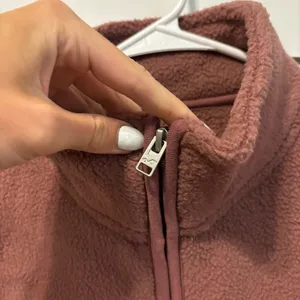Hollister Mauve Pink Fleece Vest NWT thumbnail 6
