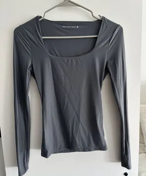 Abercrombie Long Sleeve Top thumbnail 1