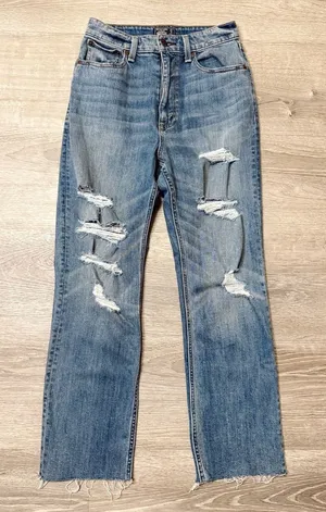 •Abercrombie & Fitch• 20e Natural Rise Ankle Straight Jeans thumbnail 1