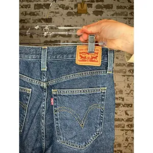 Levi’s | women high waisted mom jeans denim thumbnail 3