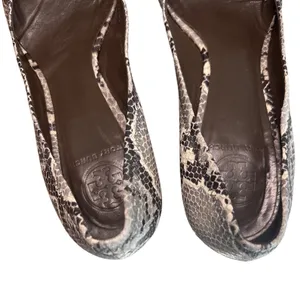 Tory Burch Claire Snake Embossed Python Block Heel Pumps Gray Black 8.5 thumbnail 4