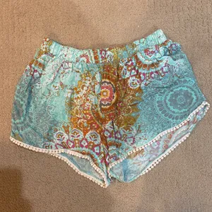 Mossimo Supply Co Floral Shorts thumbnail 3