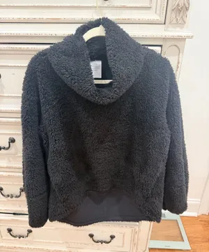 Lululemon Sherpa pullover thumbnail 1