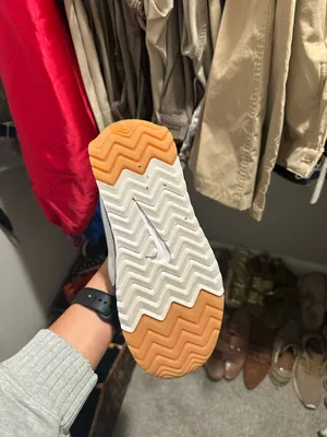 Nike Women’s Sneakers 9.5 thumbnail 5
