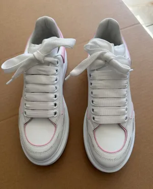 Alexander McQueen Sneakers Oversized thumbnail 1