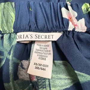 Victorias Secret Satin‎ Pajama Shorts Navy Blue Floral Print Loungewear Size XS thumbnail 4