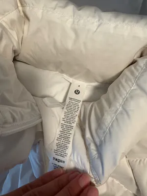 Lululemon Cropped Puffer Vest thumbnail 4